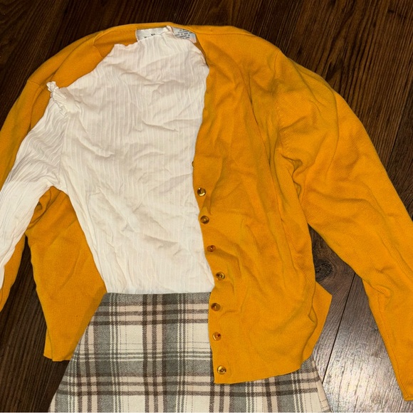 ❤️ mustard yellow vintage cotton cardigan - Picture 2 of 3